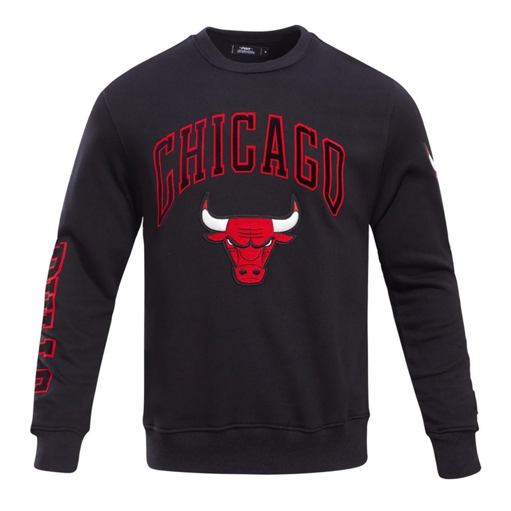 Chicago Bulls Black Sweater
